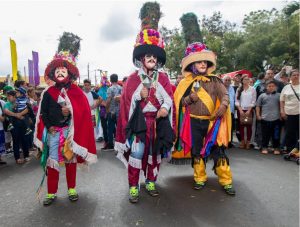Assister à des carnavals emblématiques pour découvrir la culture chilienne